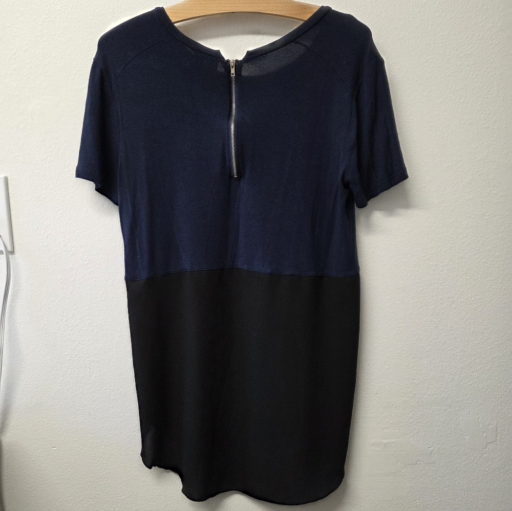Colorblocked Tunic - Picture 4 of 5